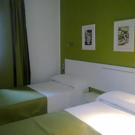 Victoria Mar Albergue *